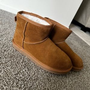 women’s koolaburra by Ugg boots